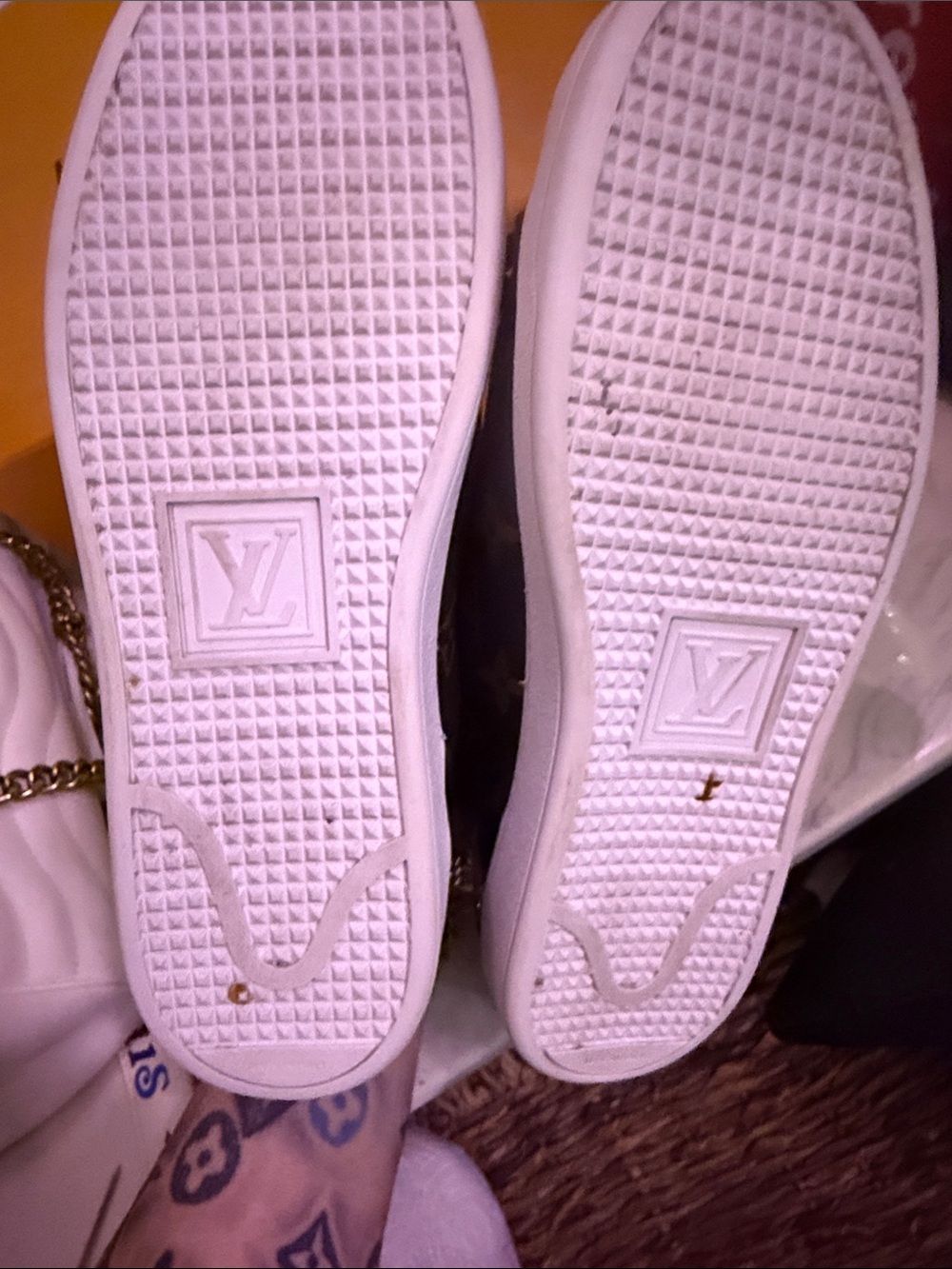 Louis Vuitton Brown Monogram Low-Top Sneakers with Black Laces - Picture 6 of 7